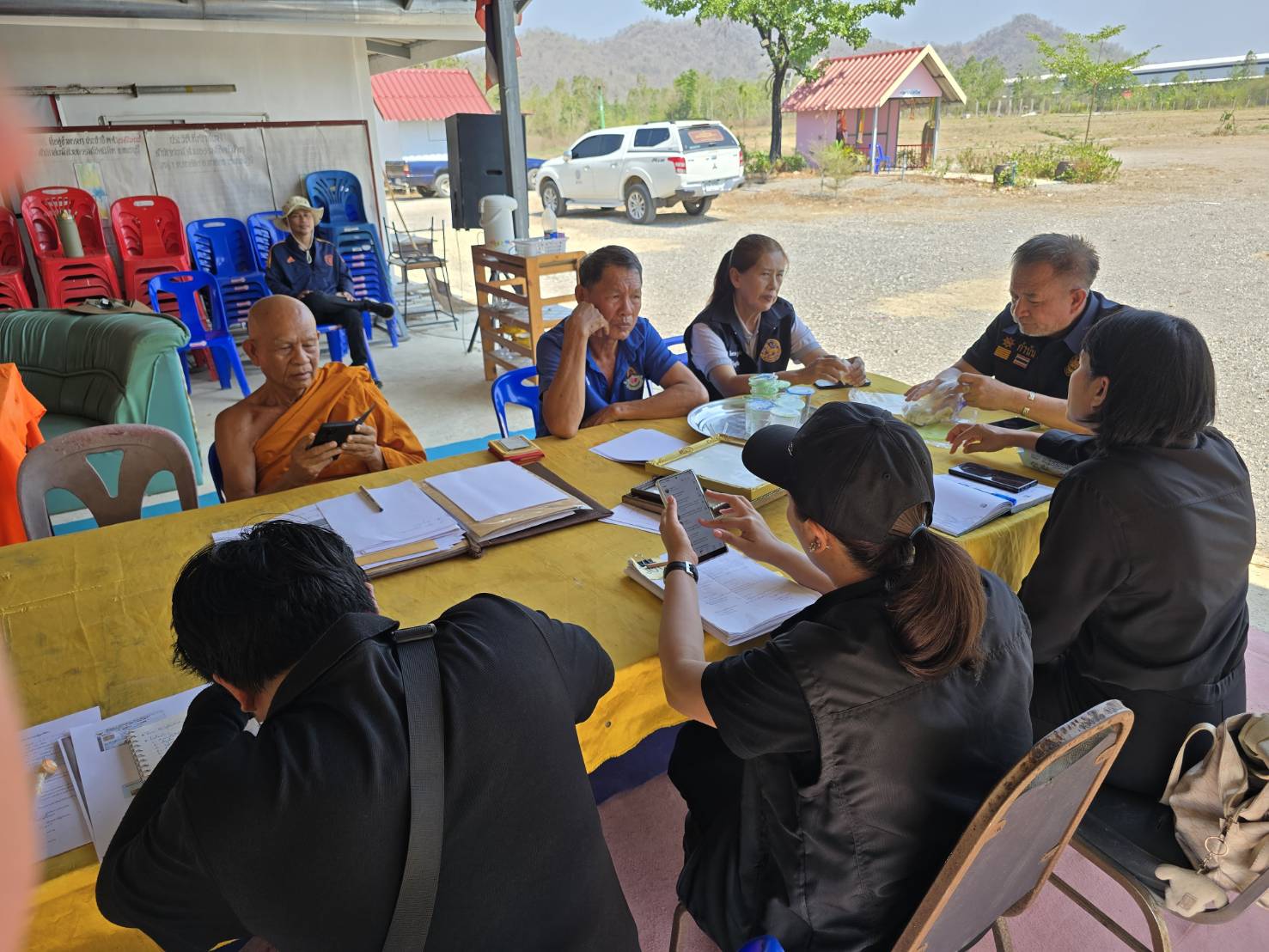 title - ปฏิรูปที่ดินจังหวัดเพชรบุรี พร้อมด้วยเจ้าหน้าที่ ส.ป.ก.เพชรบุรี ลงพื้นที่รวบรวมข้อมูลประกอบการพิจารณาของคณะกรรมการปฏิรูปที่ดินจังหวัดเพชรบุรี (คปจ.เพชรบุรี) กรณีหน่วยงานรัฐ ขออนุญาตใช้ที่ดินในเขตปฏิรูปที่ดินเพื่อกิจการสาธารณูปโภค